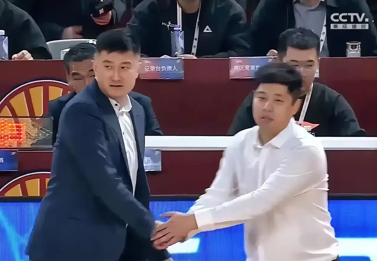 公牛队季后赛出局，主帅宣布引咎辞职，资料结果一切环境.