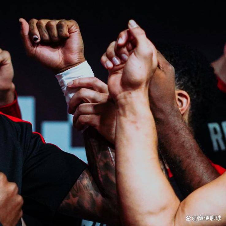 马德里竞技训练开放日；赛后伤情更新引欢呼；NBA常规赛在即；更衣室氛围转暖的简单介绍