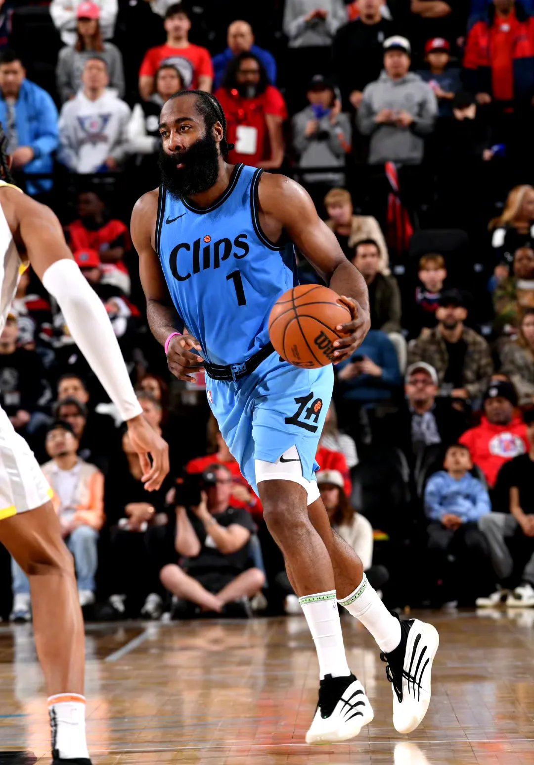 赛地聚焦——足总杯关键时刻热度飙升,纽约尼克斯单刀错失,质疑声仍在,赛季目标并未改变的简单介绍 赛地聚焦——足总杯关键时刻热度飙升,纽约尼克斯单刀错失,质疑声仍在,赛季目标并未改变的简单介绍