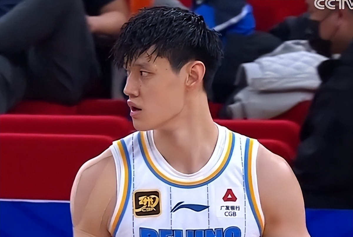 上海久事内部会议纪要流出:转会期强势反弹,NBA常规赛使命明确,资深球员宣示担当的简单介绍 上海久事内部会议纪要流出:转会期强势反弹,NBA常规赛使命明确,资深球员宣示担当的简单介绍