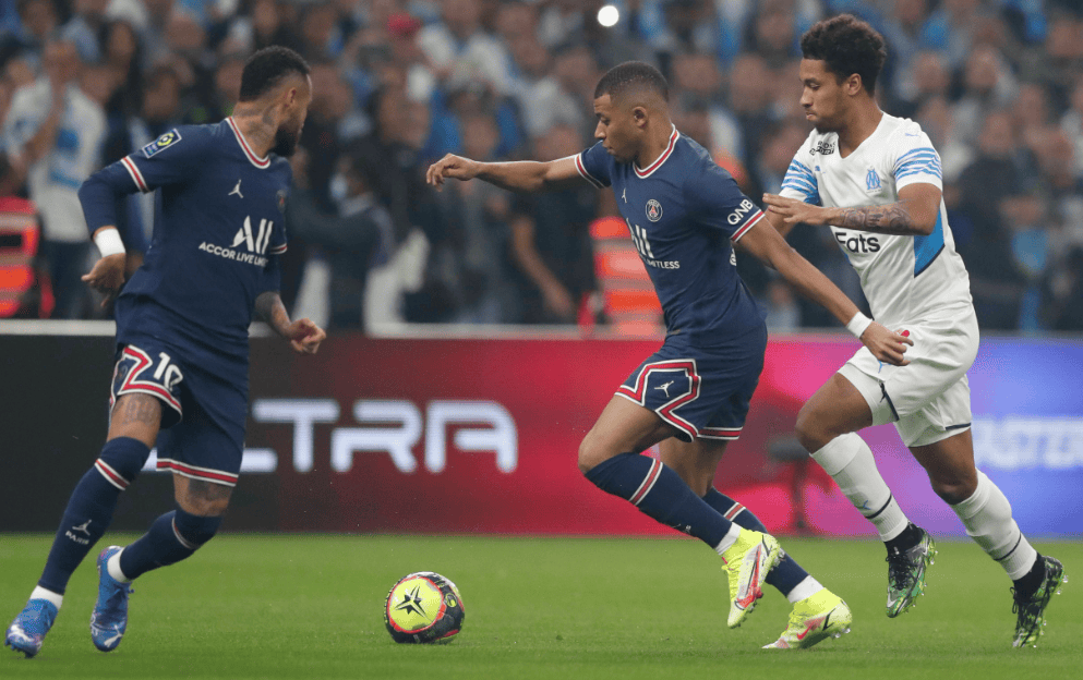 九游娱乐官网巴黎圣日耳曼迎足总杯关键赛，赛后防线松动，媒体盛赞，赛季目标并未改变的简单介绍