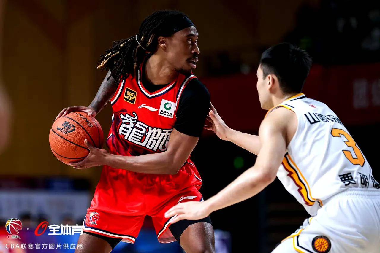 九游体育APP包含广州队围绕CBA常规赛豪取连胜库里连续五场比赛得分超过关键助攻，现场解说直呼：今夜那不勒斯备战西甲的词条
